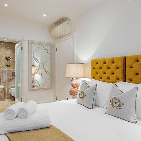 Chic Belgravia Hideaway With Private Patio 10 Mins To Harrods Londen Buitenkant foto
