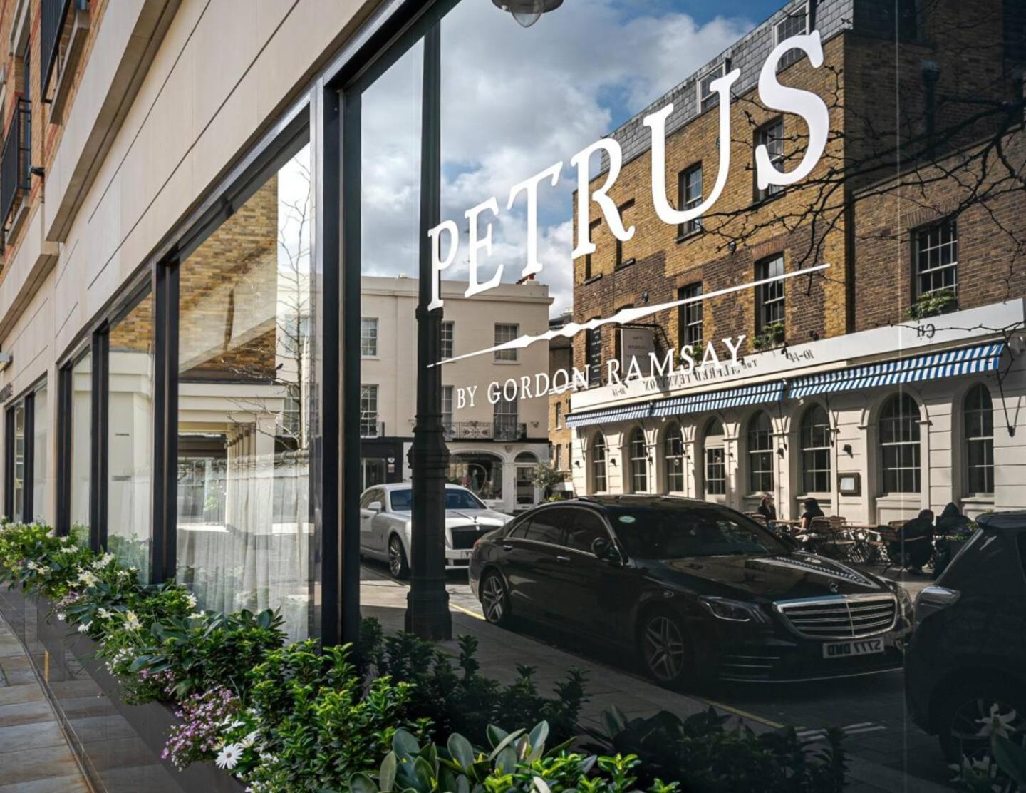 Chic Belgravia Hideaway With Private Patio 10 Mins To Harrods Londen Buitenkant foto