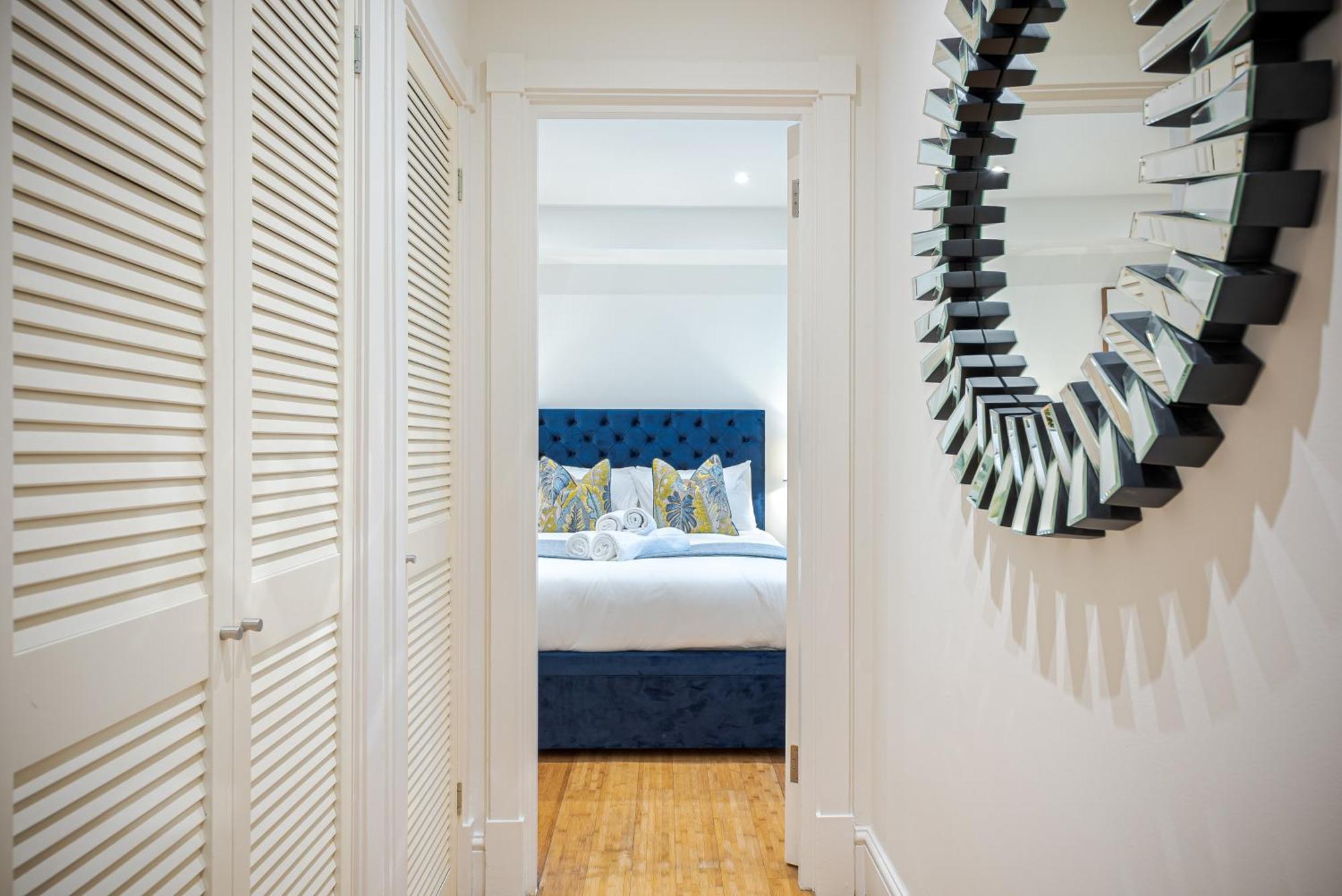 Chic Belgravia Hideaway With Private Patio 10 Mins To Harrods Londen Buitenkant foto