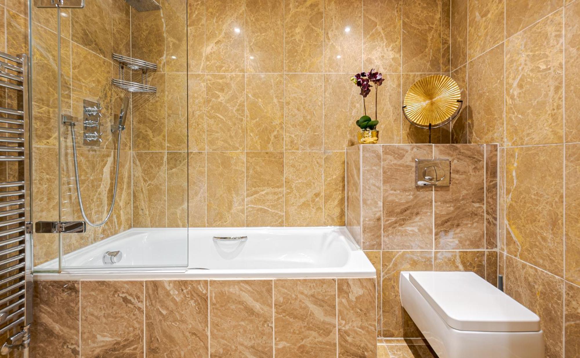Chic Belgravia Hideaway With Private Patio 10 Mins To Harrods Londen Buitenkant foto